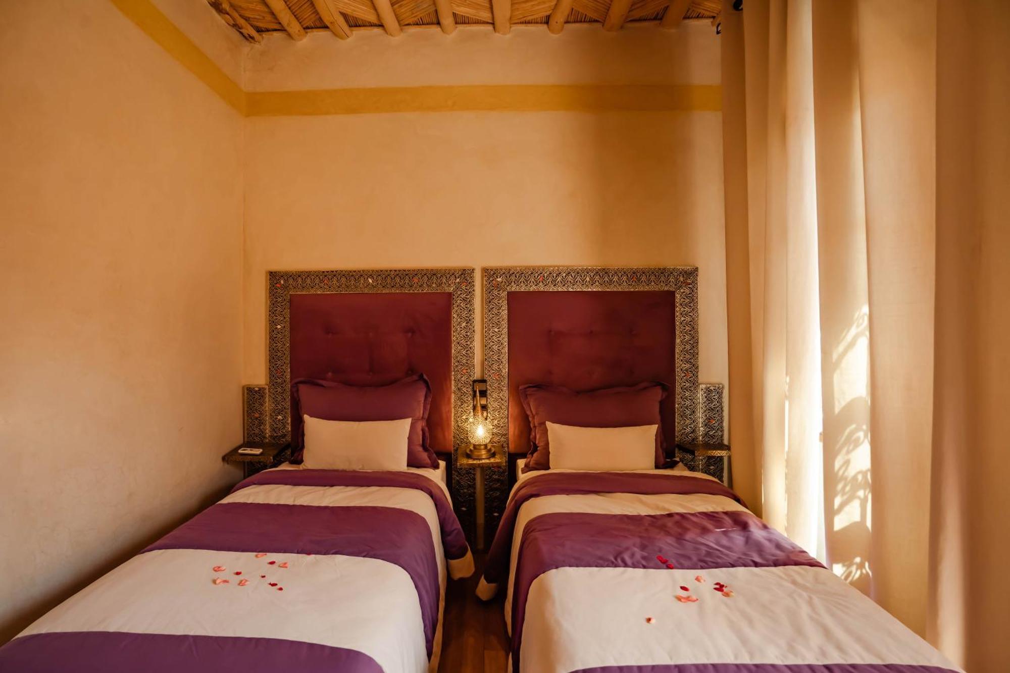 Bed and Breakfast Kasbah Tizzarouine Boumalne Exterior foto