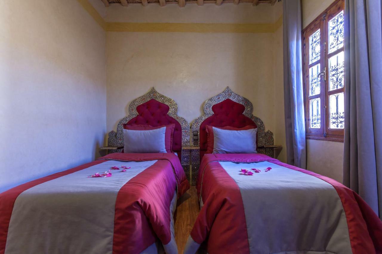 Bed and Breakfast Kasbah Tizzarouine Boumalne Exterior foto