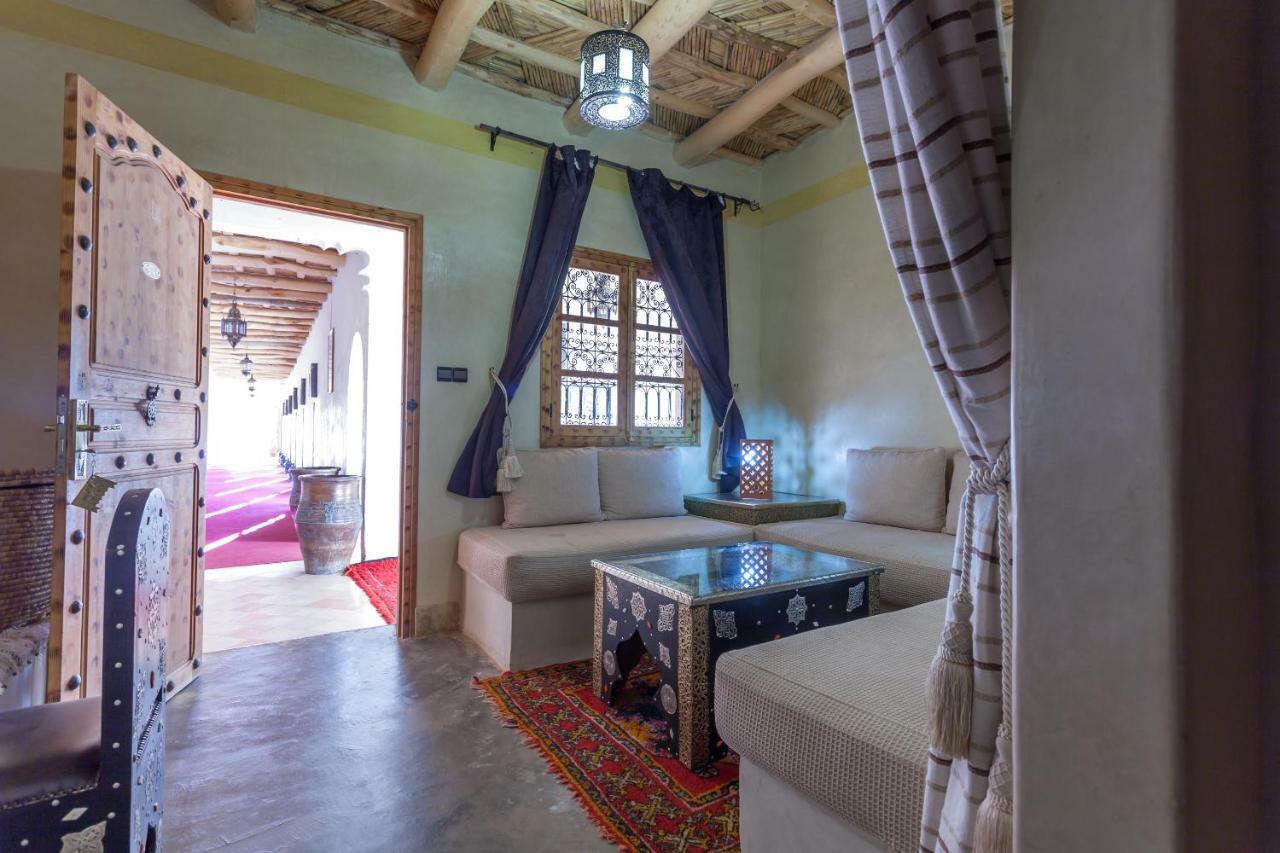 Bed and Breakfast Kasbah Tizzarouine Boumalne Exterior foto